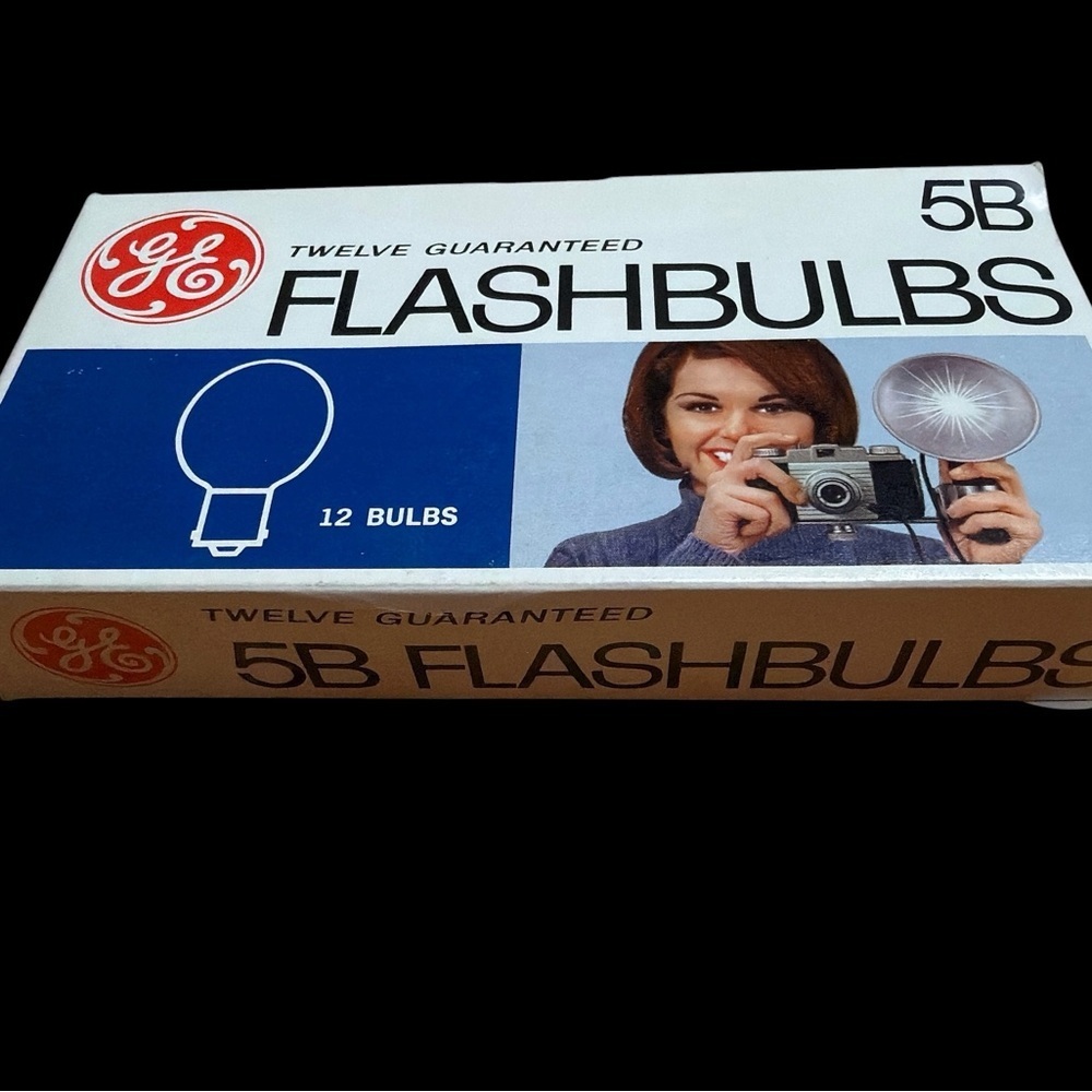 GE 5B Flashbulbs - 12 Pack, Blue and White